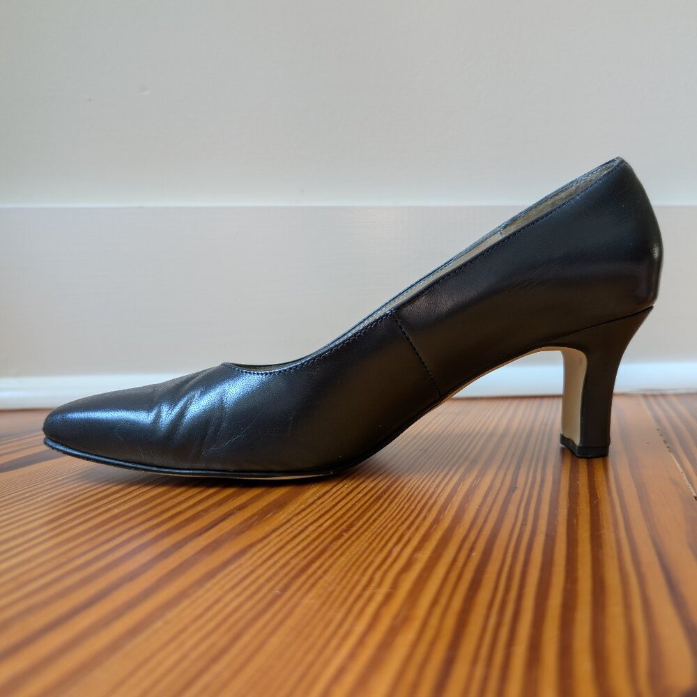 Fitzwell Navy kid leather pumps